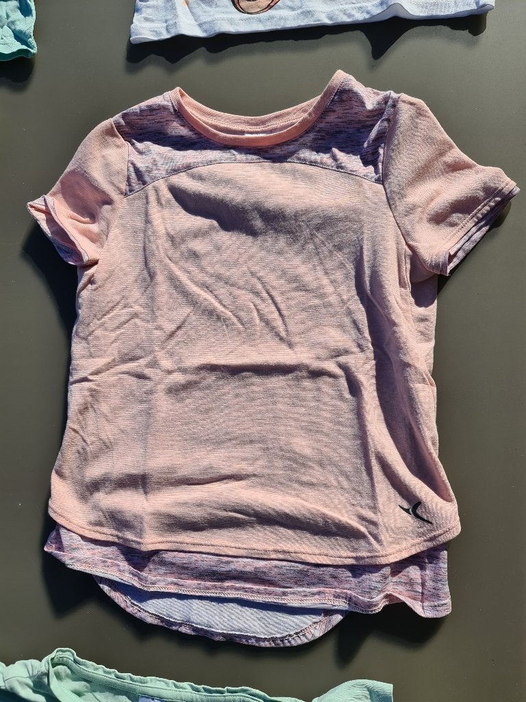 roze t-shirt, Decathlon, 128, Enlèvement, Comme neuf