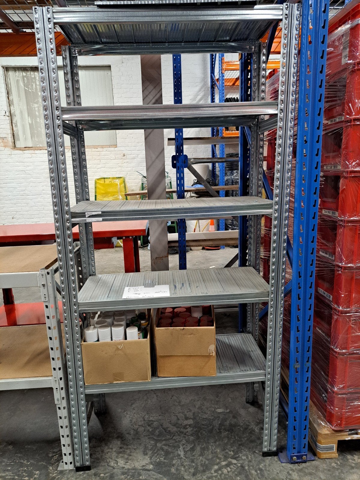 Nieuwe galva rekken , boutloos ingaaksysteem., Zakelijke goederen, Kantoor en Winkelinrichting | Magazijn, Stelling en Opslag
