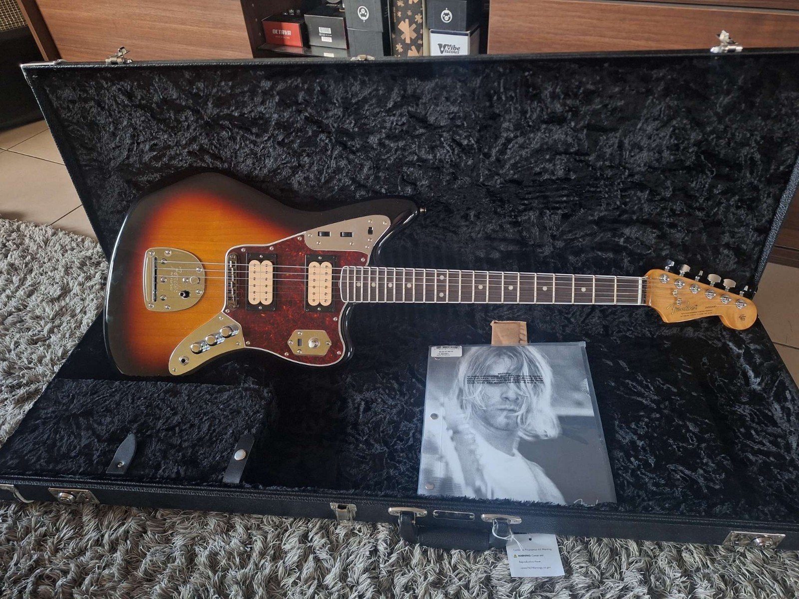 Fender Kurt Cobain Signature Jaguar, Muziek en Instrumenten, Ophalen, Zo goed als nieuw, Solid body, Fender