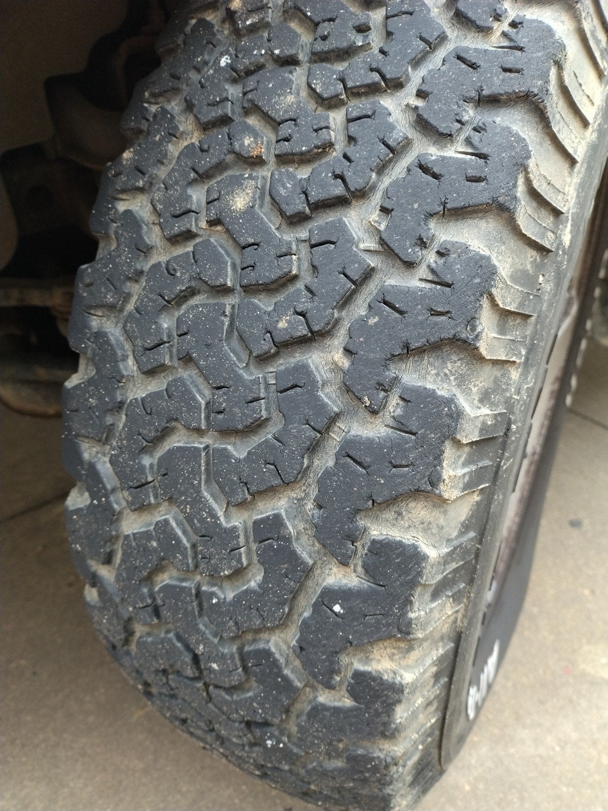 banden A/T BF GOODRICH 235/70R16, Enlèvement