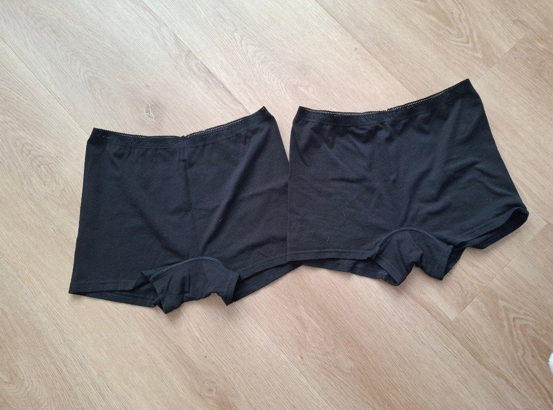 Nieuw! 2 shorties Damart maat S, Damart, Ophalen of Verzenden, Zwart, Broekje of Short