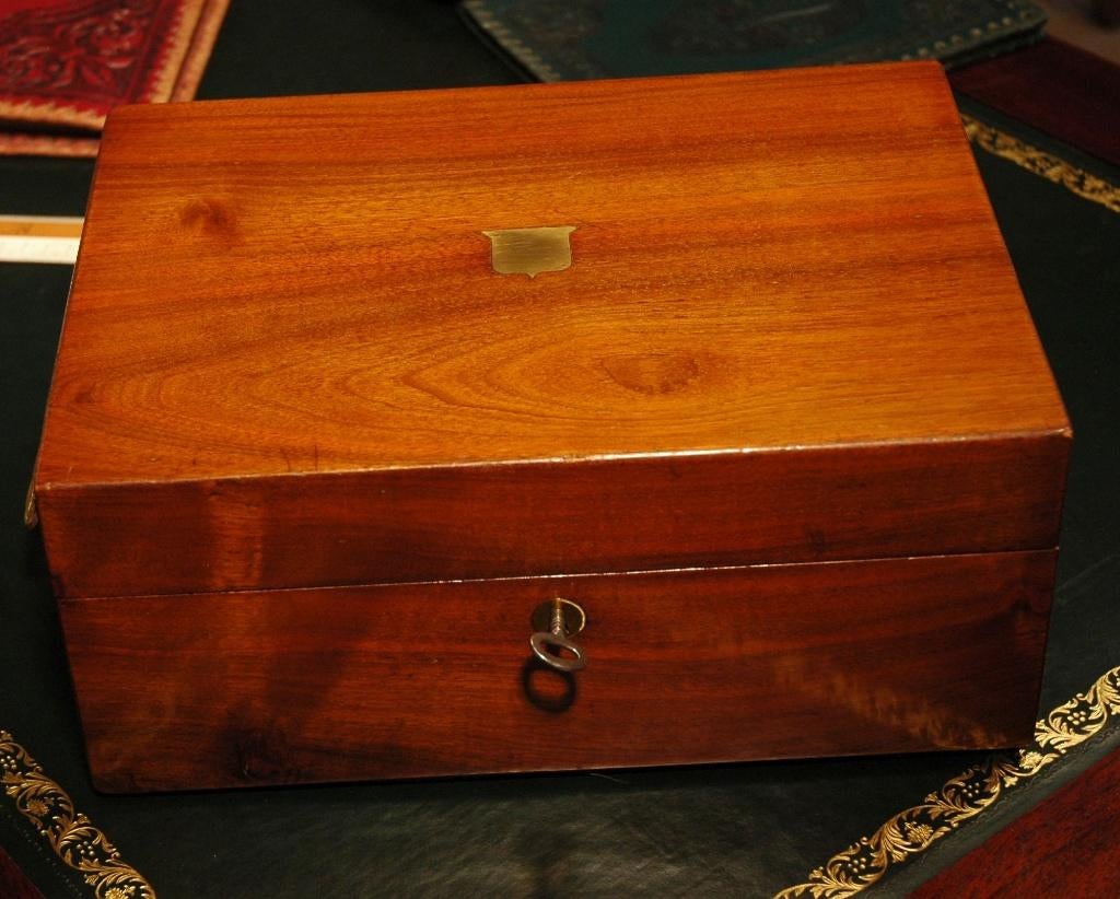 Ecritoire de voyage, en acajou.Angleterre 19 ème siècle., Antiquités & Art, Antiquités | Bureau & Affaires, Enlèvement ou Envoi