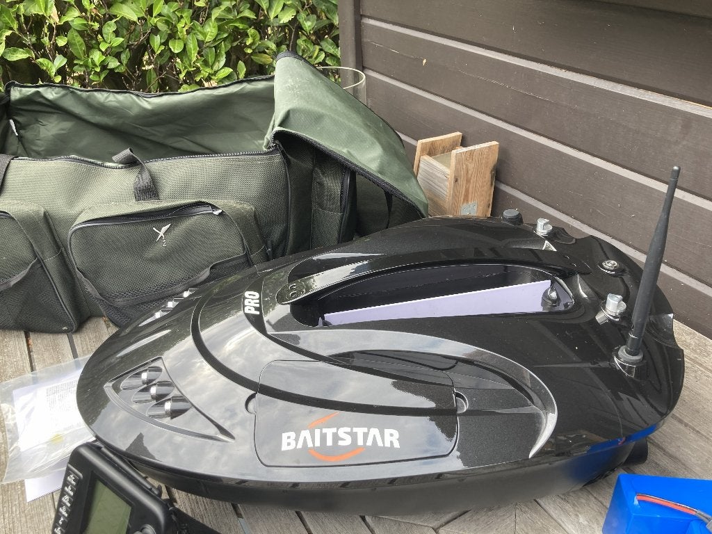 Pakket voor de Karpervisserij met Bait Star Pro Voerboot !, Ophalen, Zo goed als nieuw, Complete set