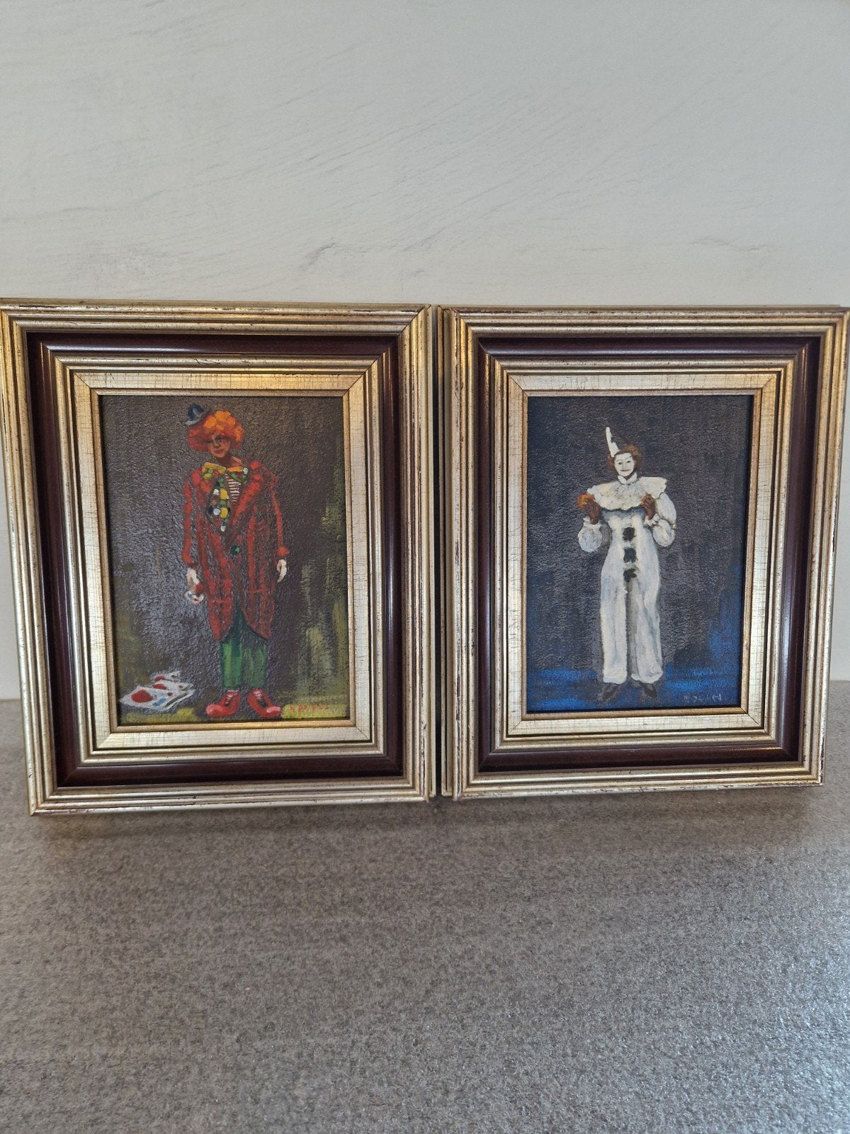 2 genaamtekende schilderijen thema 'clown', Ophalen of Verzenden