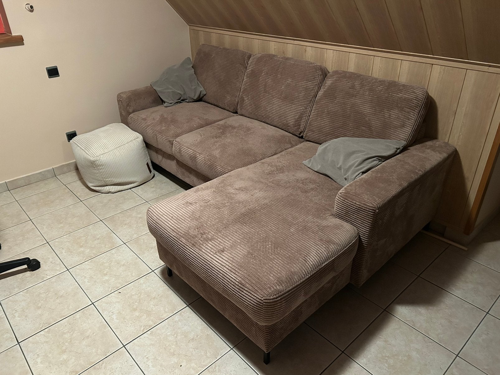 Hoekzetel met chaise longue – ribfluweel, taupe/bruin, Ophalen, Zo goed als nieuw
