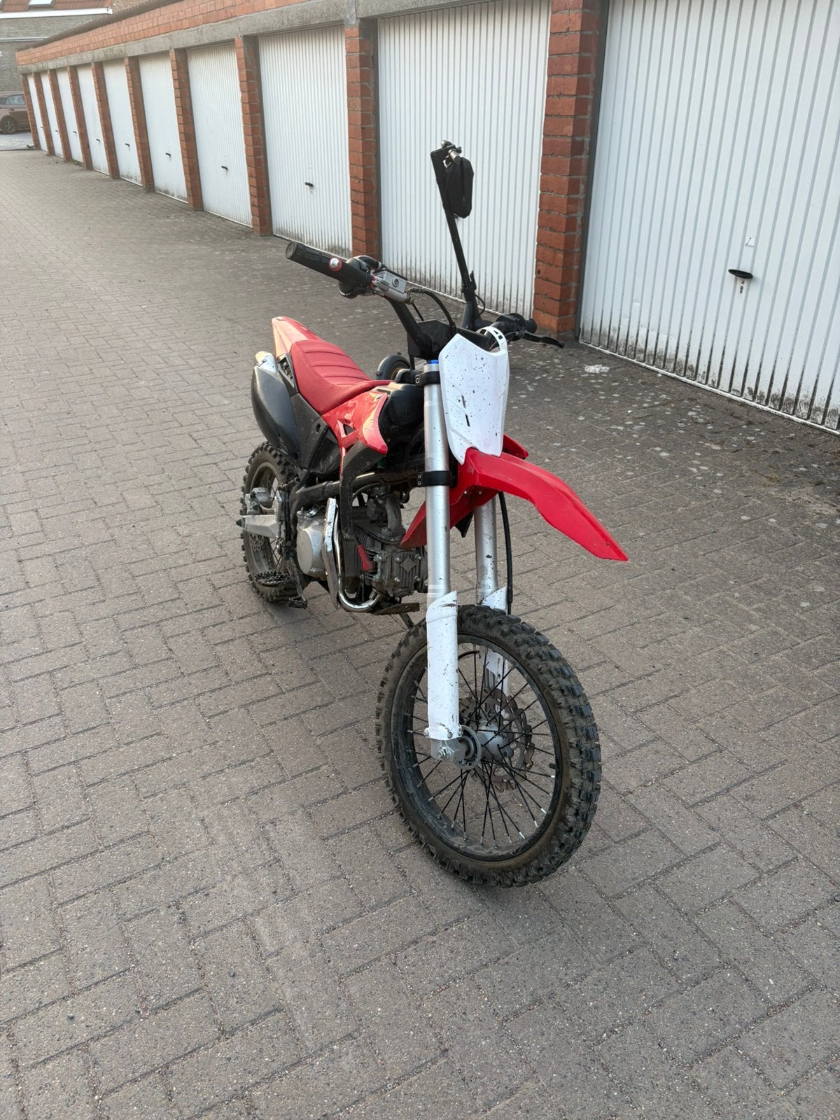 Apollo thunder 140cc, Ophalen, Zo goed als nieuw