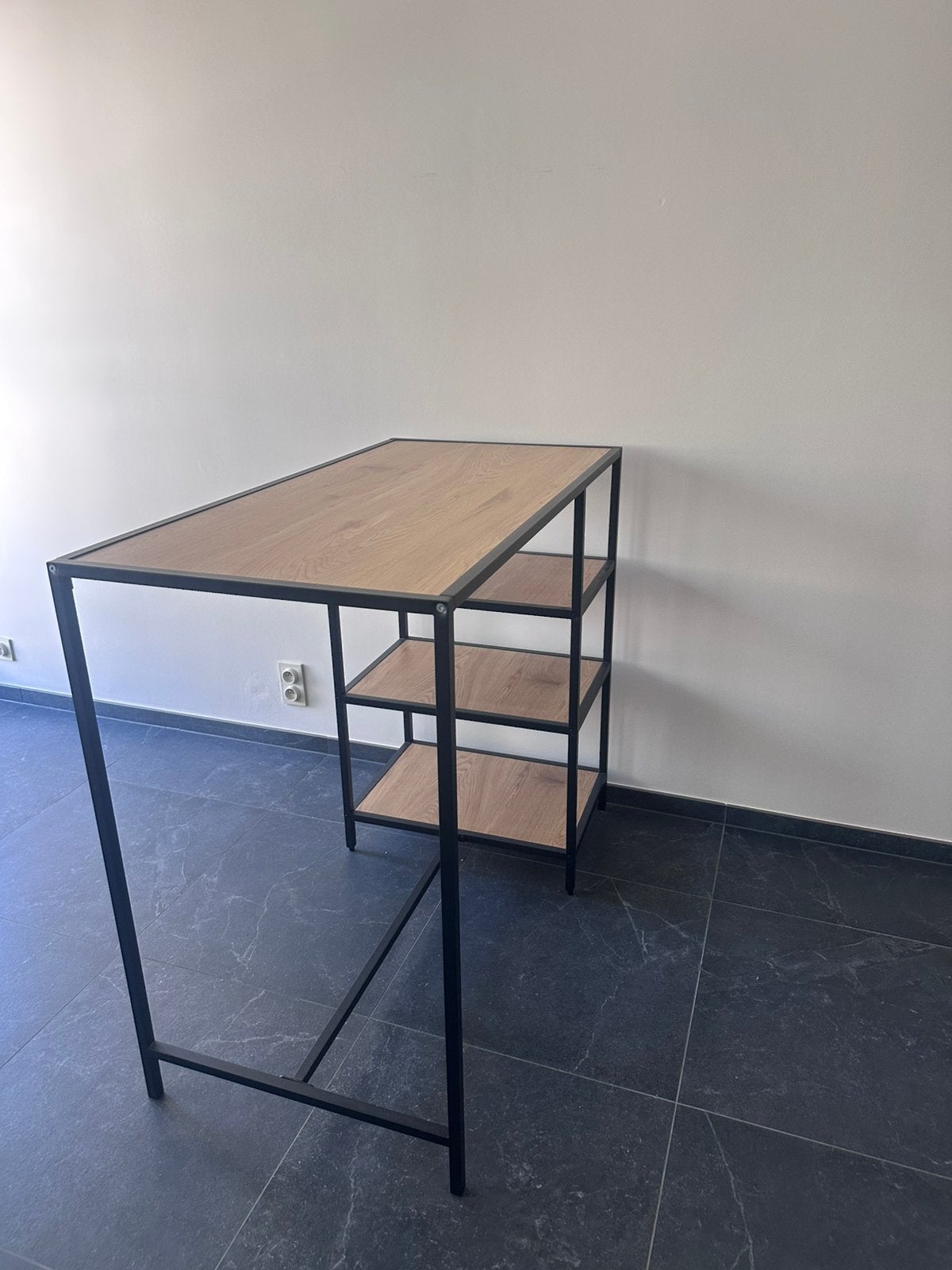 Mooie Industriële Bartafel met 3 Opbergplanken, Huis en Inrichting, Ophalen, Zo goed als nieuw, Metaal