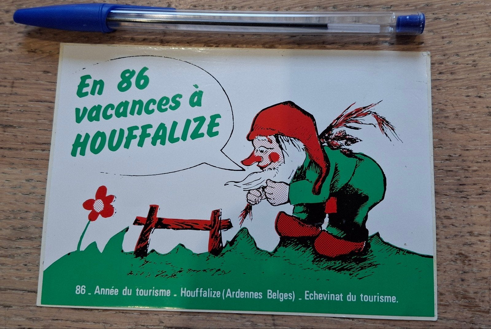 Autocollant 1986 Houffalize Achouffe leprechaun beer, Collections, Autocollants, Enlèvement ou Envoi, Comme neuf, Bande dessinée ou Dessin animé