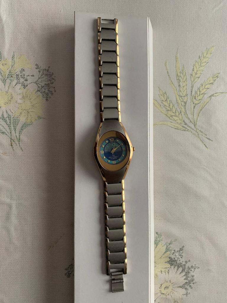 Quartz dameshorloge, Montre-bracelet, Autres marques, Enlèvement ou Envoi, Acier