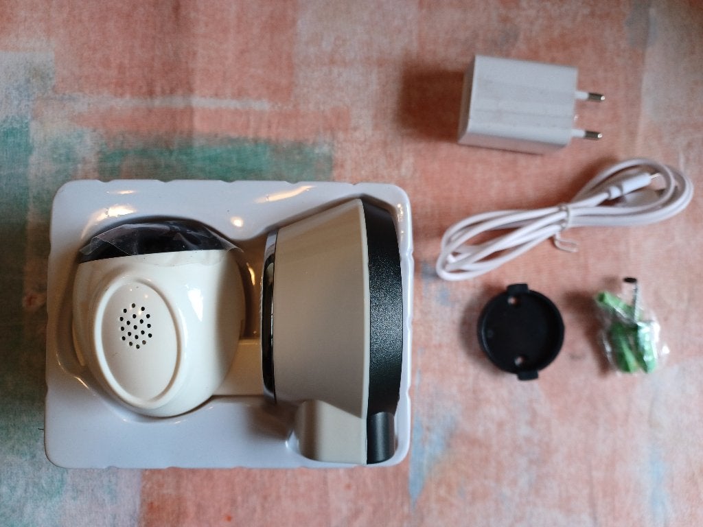 Wifi camera,nieuw in originele verpakking, Ophalen of Verzenden, Nieuw, Binnencamera