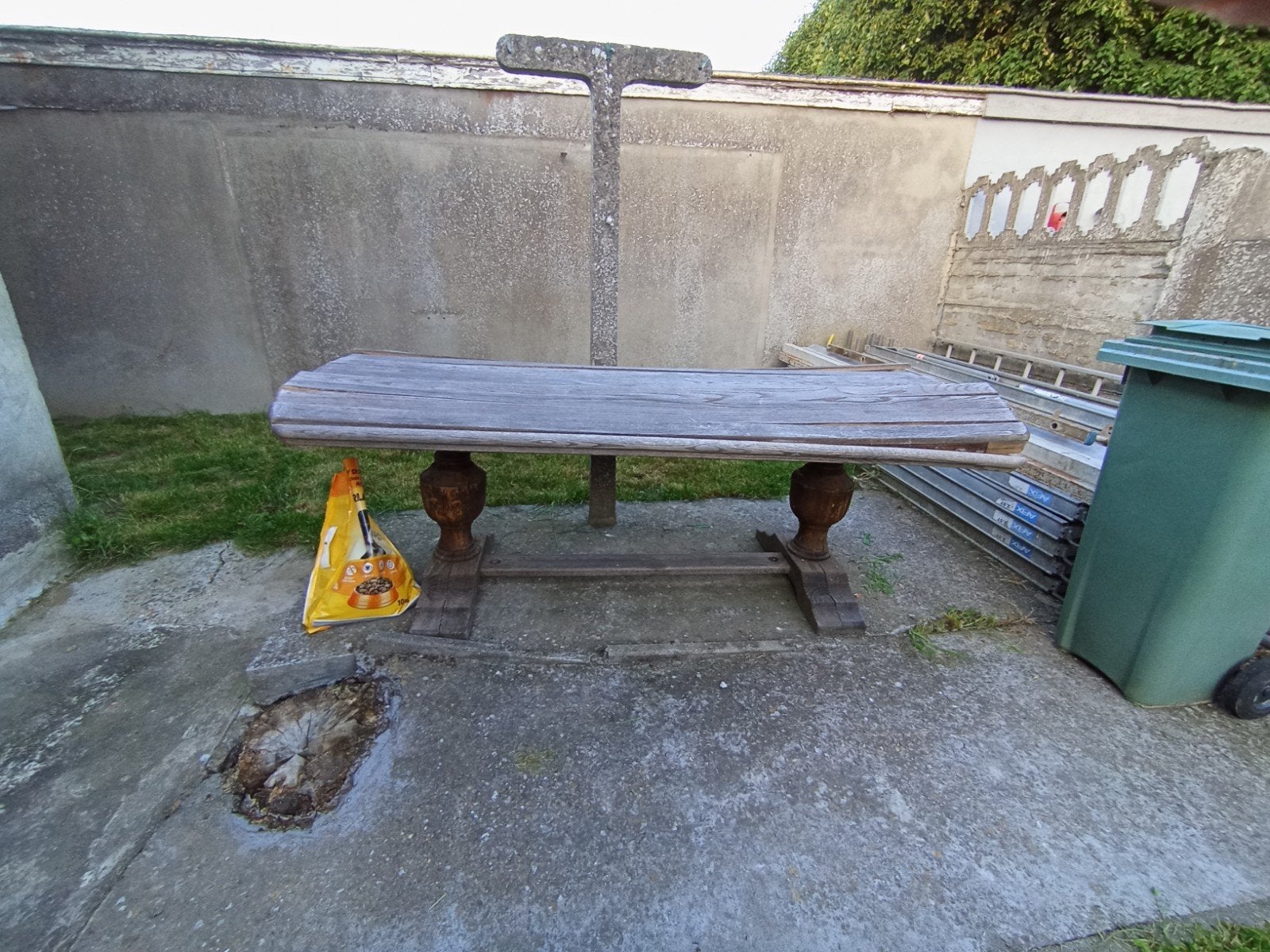 Tafel mag gratis afgehaald worden "brandhout", Tuin en Terras, Ophalen