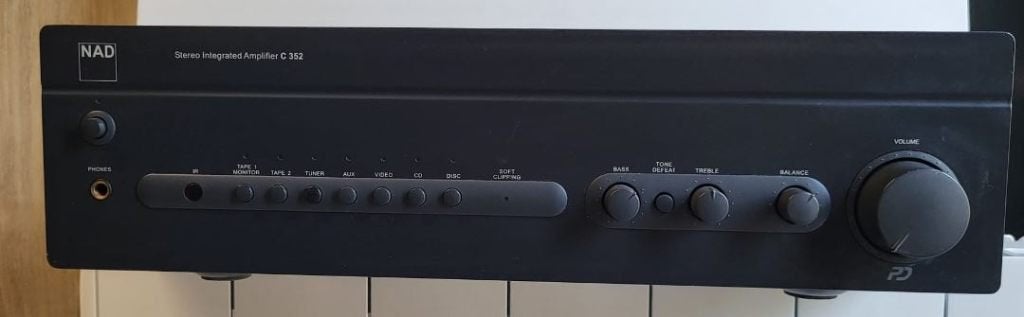 Versterker NAD C352, Audio, Tv en Foto, Gebruikt, 60 tot 120 watt, Stereo, Ophalen