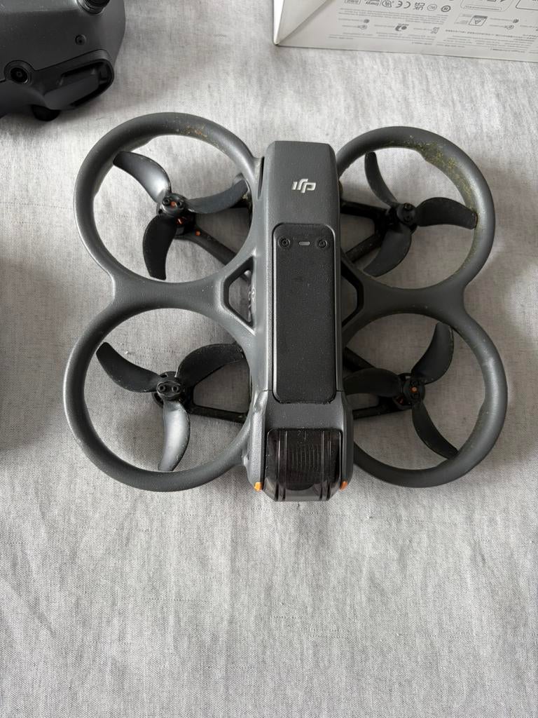 Drone Dji Avata 2 FPV, Audio, Tv en Foto, Drones, Ophalen, Zo goed als nieuw