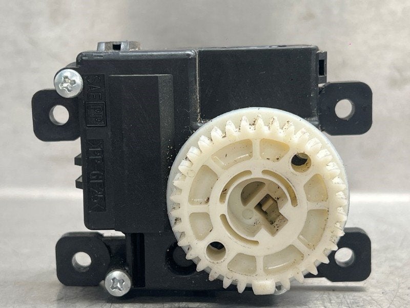 ACTIONNEUR MOTEUR VOLET CHAUFFAGE Toyota Yaris III (P13), Utilisé, Toyota