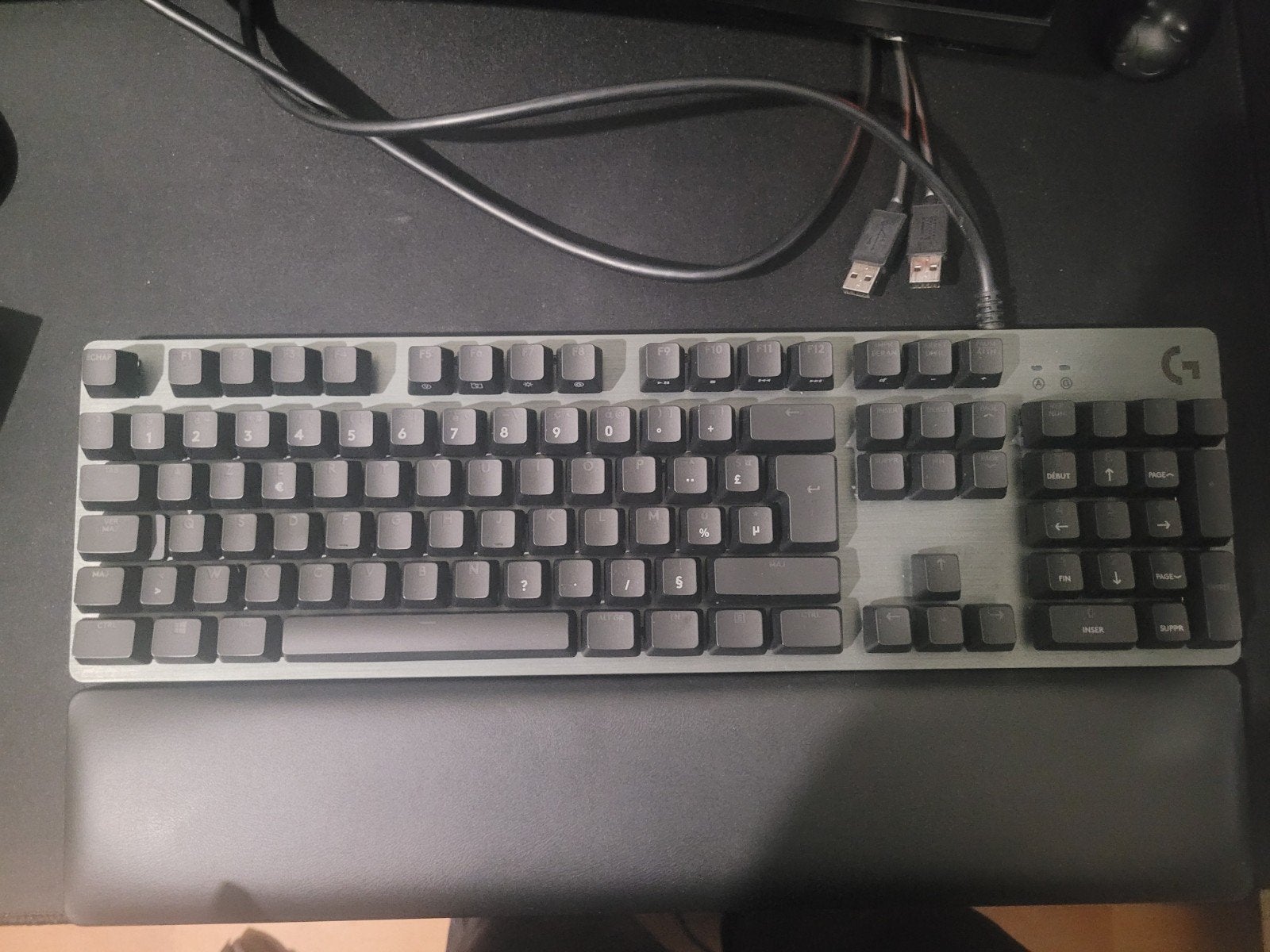 G513 toetsenbord, Computers en Software, Toetsenborden, Polssteun, Ophalen
