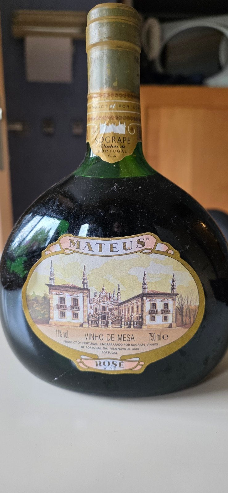Mateus rose, volle fles, vintage, Collections, Vins, Enlèvement, Comme neuf, Rosé, Pleine