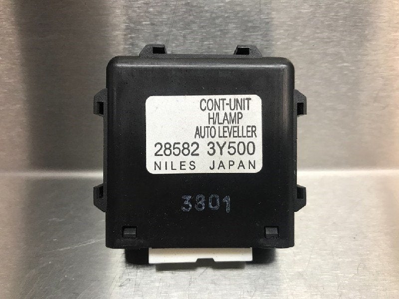 ORDINATEUR DIVERS C Nissan Maxima QX (CA33) (|285823Y500|), Utilisé, Nissan