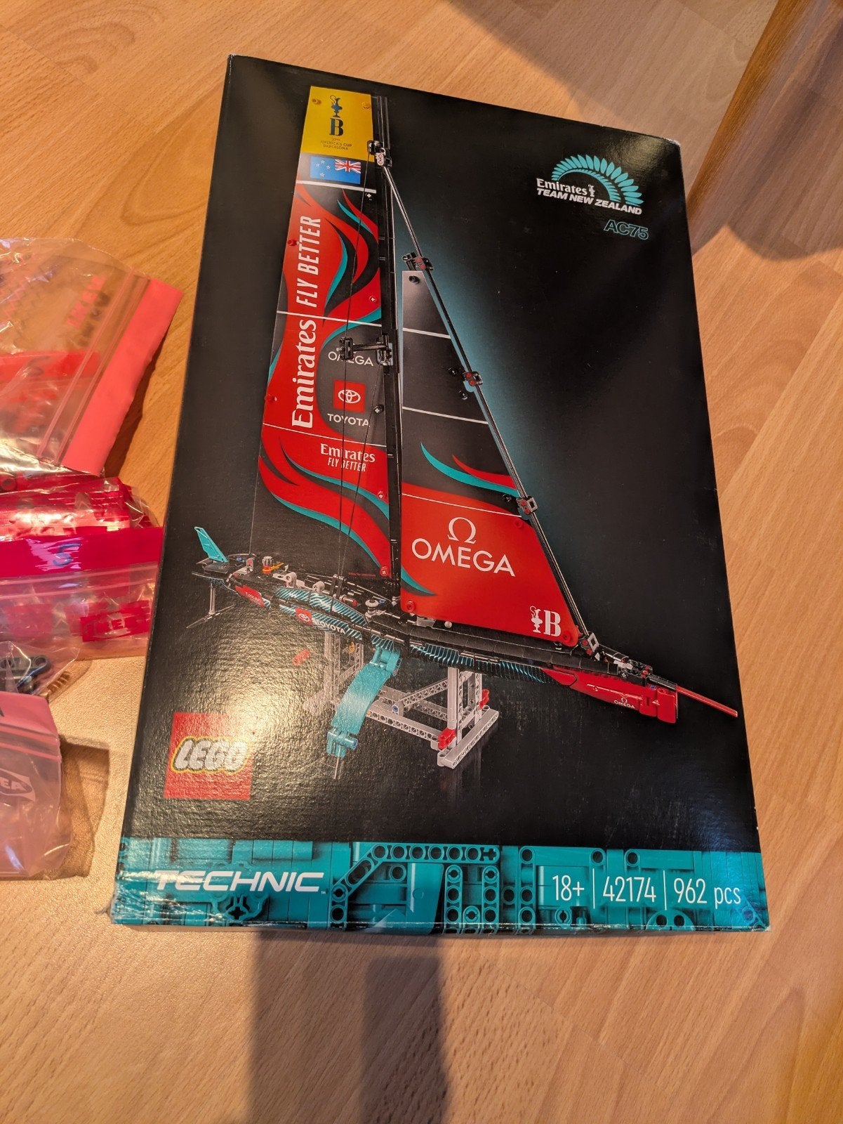 Lego 42174 Emirates Yacht, Enlèvement ou Envoi, Lego, Ensemble complet, Comme neuf