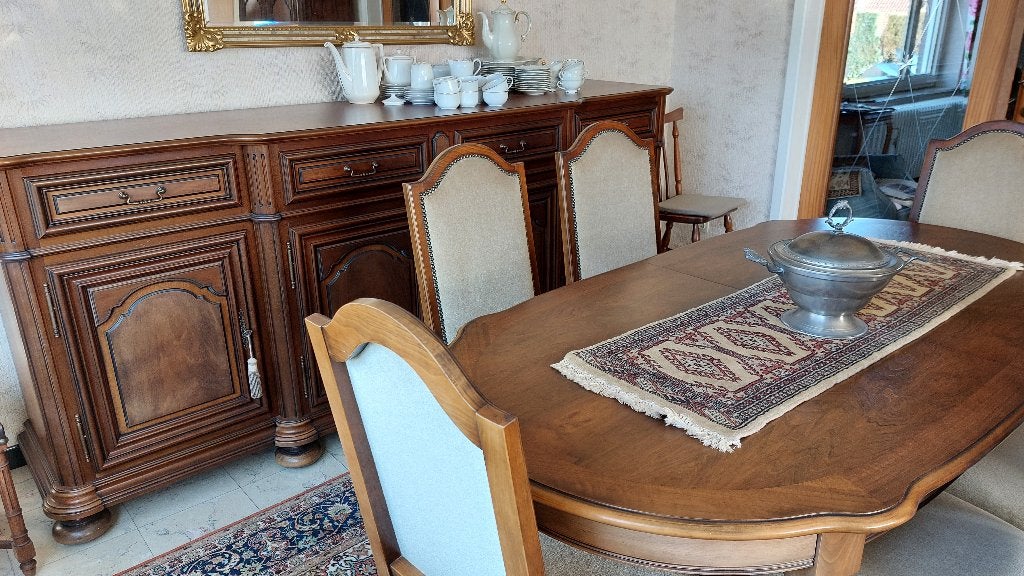 Tafel in Franse notelaar, Ophalen, Gebruikt, Vijf personen of meer, Ovaal
