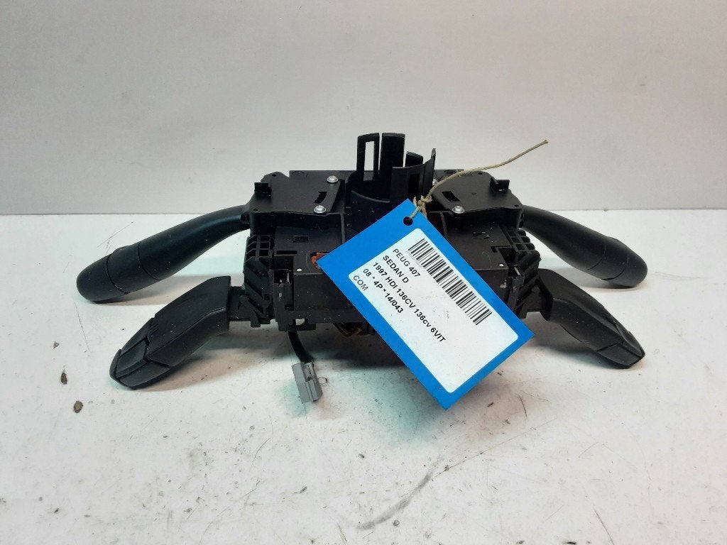COMMUTATEUR Peugeot 407 (6D) (01-2004/12-2011) (61937007), Kontakt-peugeot@peugeot.com, Utilisé, Peugeot Deutschland GmbH, Bahnhofsplatz
65423  Rüsselsheim, DE
