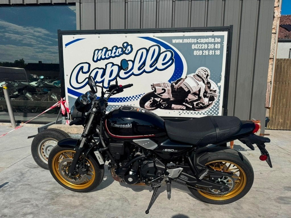 Kawasaki	Z650RS, Entreprise, 650 cm³, 12 à 35 kW