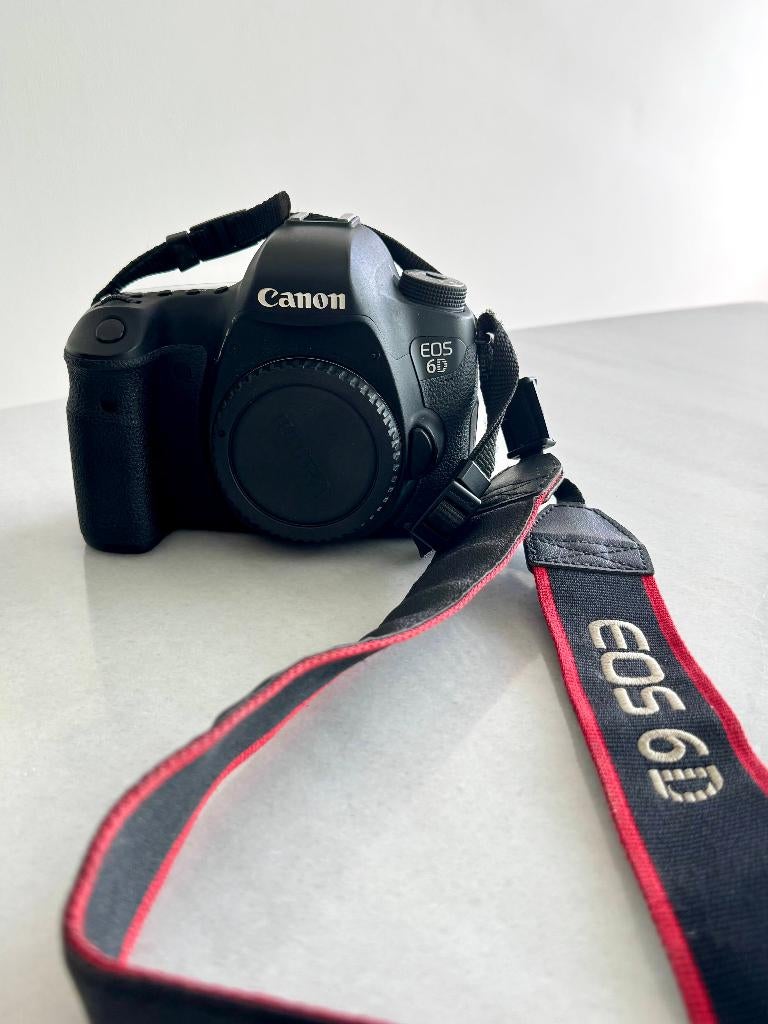 CANON 6D Body + batterijen en cameratas, Ophalen of Verzenden, Gebruikt, Spiegelreflex, Canon