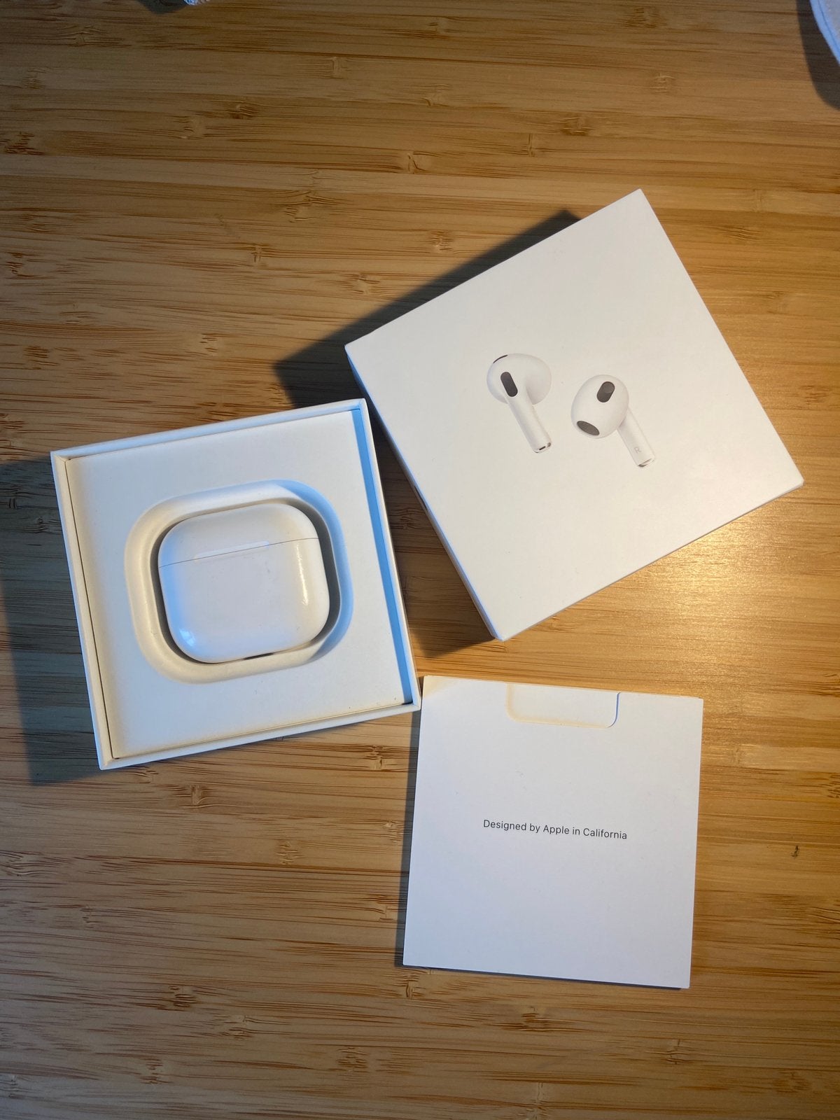 Airpods 4eme generation, Ophalen, In gehoorgang (in-ear), Zo goed als nieuw, Apple