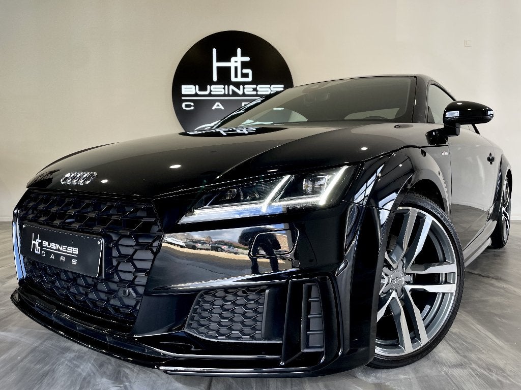 Audi TT 40 TFSI/ S-LINE/ FACELIFT/ S-TRONIC/ MATRIX LED, Autos, Cuir et Alcantara, Euro 6, Entreprise, Carnet d'entretien