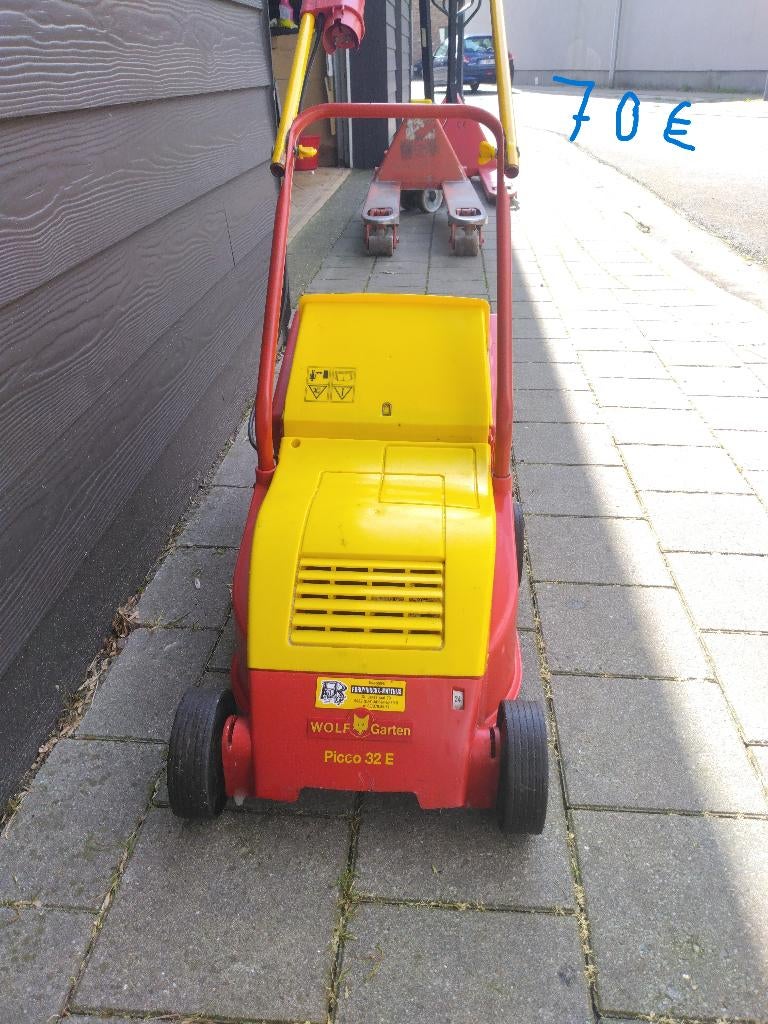 Machine à gazon, Wolf 🐺 garden, Tondeuse rotative, Comme neuf, 30 à 39 cm