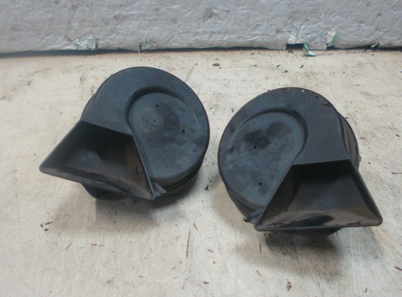 CLAXON set Volvo V40 (VW) (01-1995/06-2004), Gebruikt, Info@volvocars.com, Volvo, Volvo Car Germany GmbH