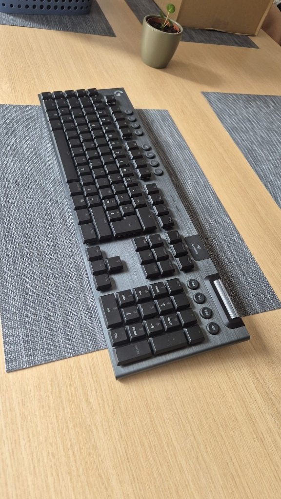 Logitech G915 (wireless), Informatique & Logiciels, Claviers, Pavé numérique, Logitech G, Enlèvement ou Envoi, Azerty
