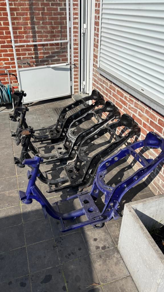 Zip Frames, Fietsen en Brommers, Brommeronderdelen | Scooters, Piaggio, Frame, Ophalen