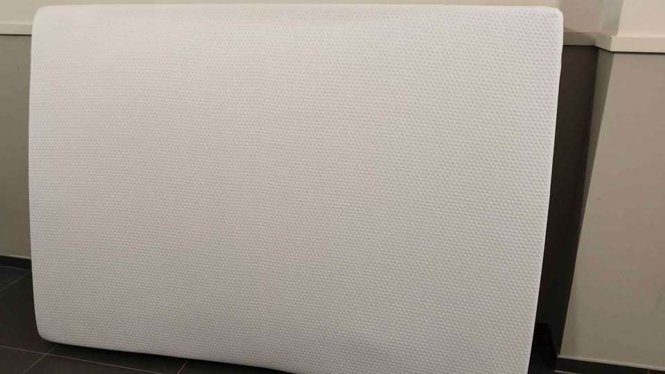 Matras Emma Hybrid 140x200, Ophalen, 140 cm, Zo goed als nieuw, Twijfelaar
