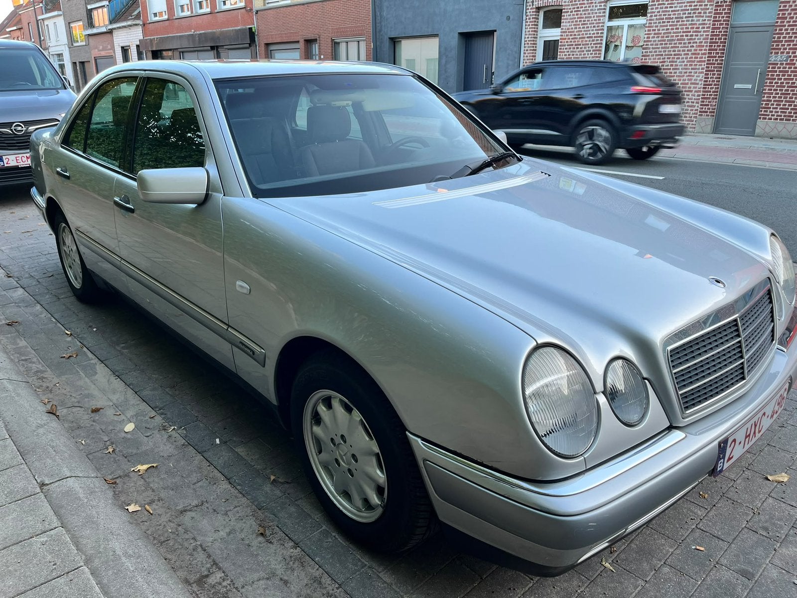 Mercedes-benz E220 Elegance 1996, foto 3