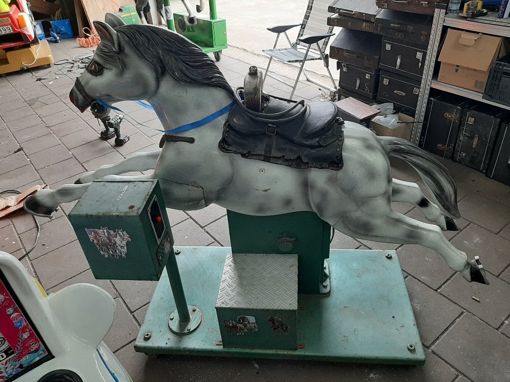 Kiddy ride paard jaren 50/60, Ophalen