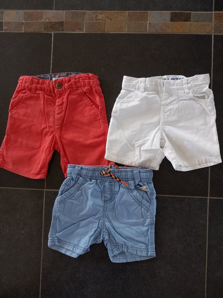 3 shortjes voor jongens maat 80, Kinderen en Baby's, Babykleding | Maat 80, Ophalen of Verzenden, Gebruikt, Jongetje, Broekje