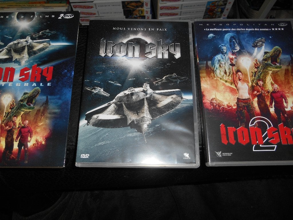 Coffret 2 DVD IRON SKY 1 + 2, CD & DVD, Enlèvement ou Envoi, Coffret