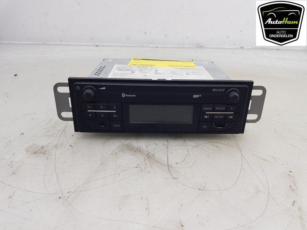 RADIO Renault Trafic (1FL / 2FL / 3FL / 4FL) (01-2014/-), Amalienbadstr. 41a
76227  Karlsruhe, DE, Visteon Electronics Germany GmbH