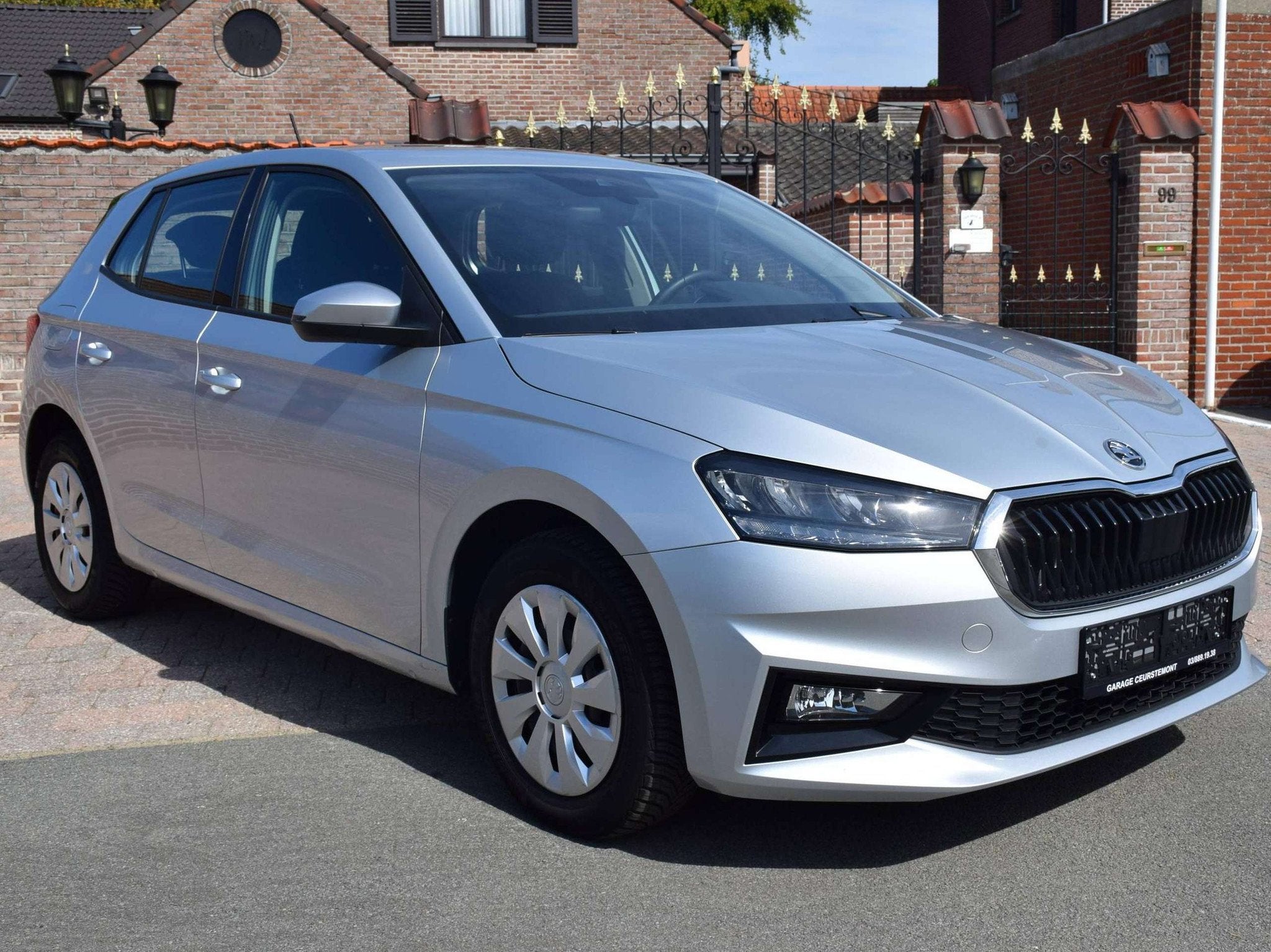 Skoda Fabia Fabia 1.0 TSI Selection DSG Selection, Autos, Skoda, 121 g/km, Argent ou Gris, Entreprise, 116 ch