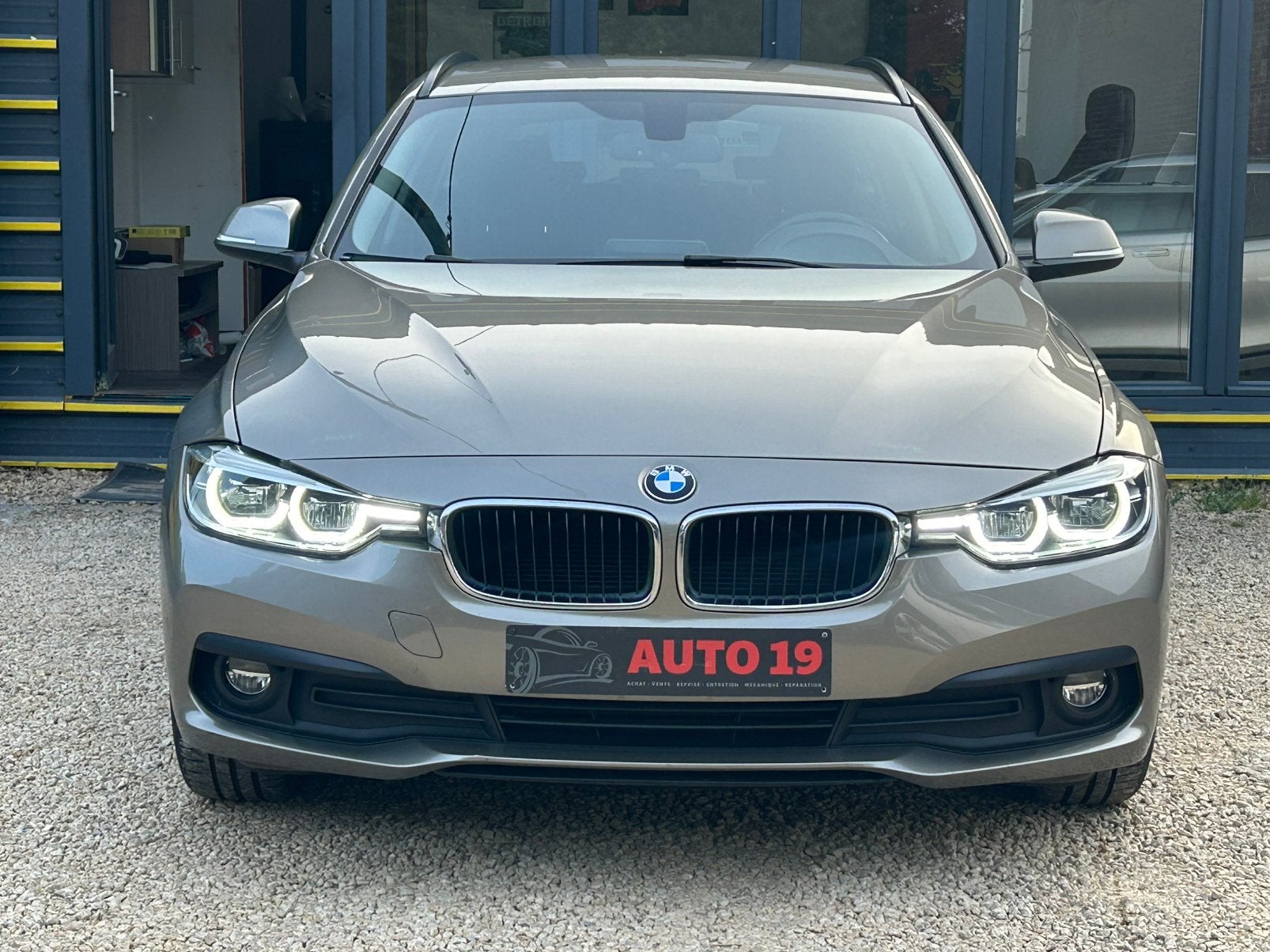 BMW 318 d  136 cv. An.2017, Autos, Bluetooth, Achat, Break, Particulier