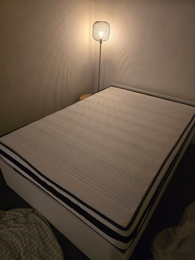 matras 1 nacht op geslapen, Huis en Inrichting, Ophalen, 140 cm, Zo goed als nieuw, Twijfelaar