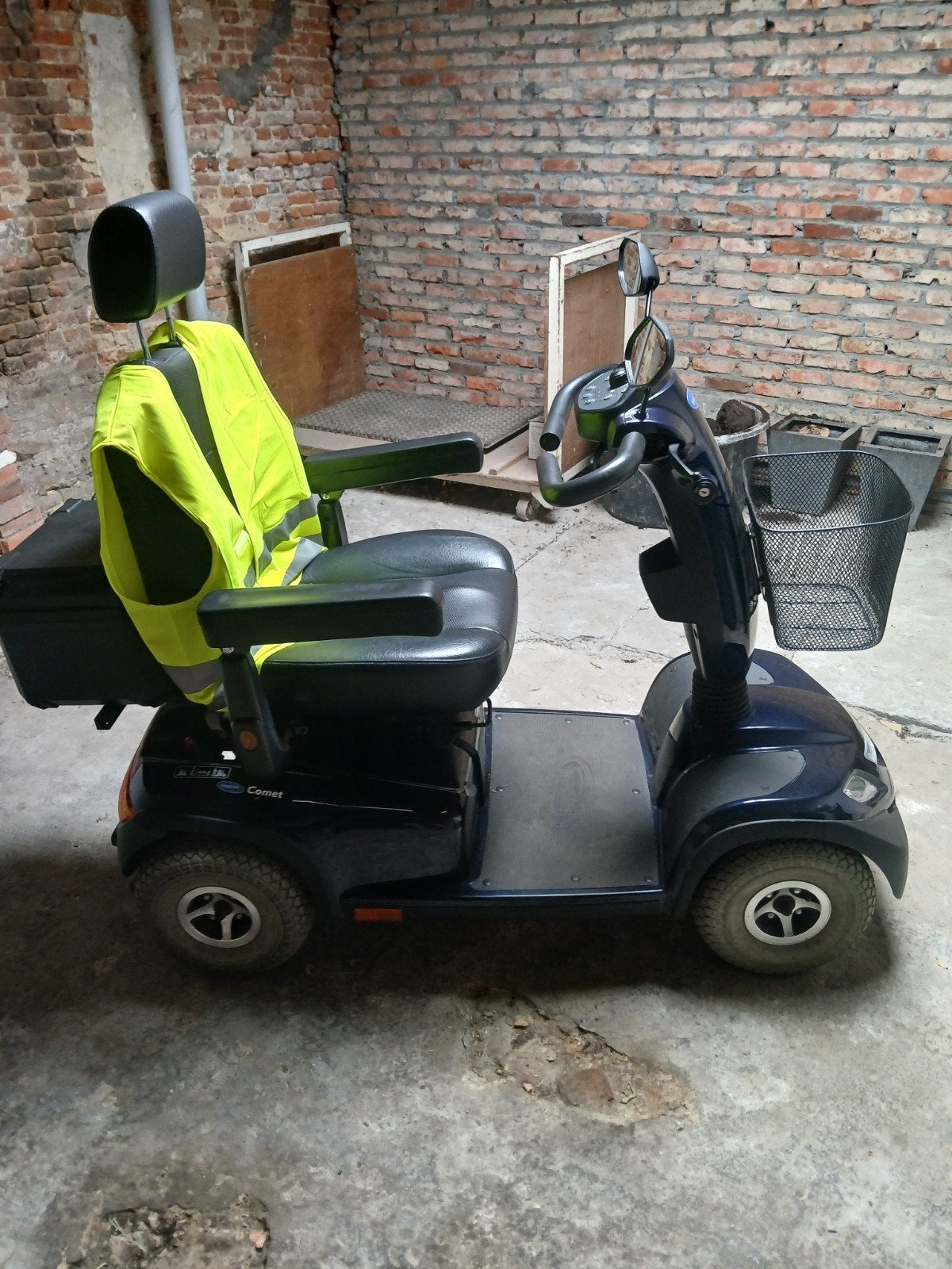 scootmobiel te koop, Divers, 46 km ou plus, 16 km/h ou plus, Comme neuf, Invacare