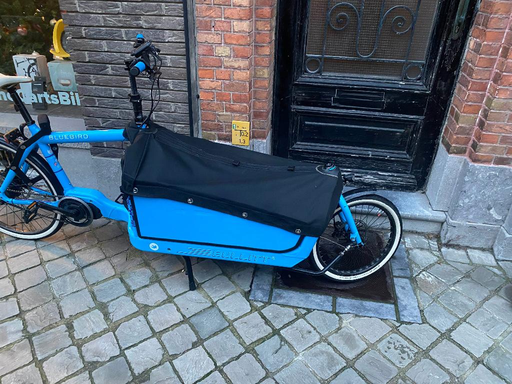 Electrische Bullitt bakfiets van Larry vs Harry, Gebruikt, Huif, 1 kind, Ophalen