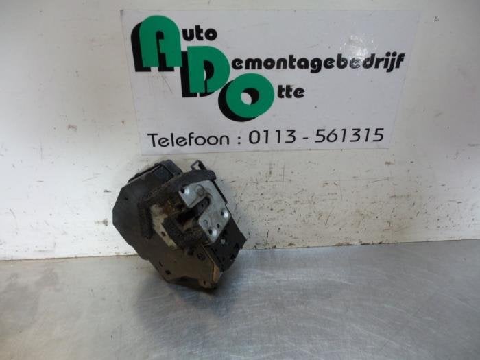 Deurslot Mechaniek 4Deurs rechts-achter van een Renault Clio, Gebruikt, -, Renault, -