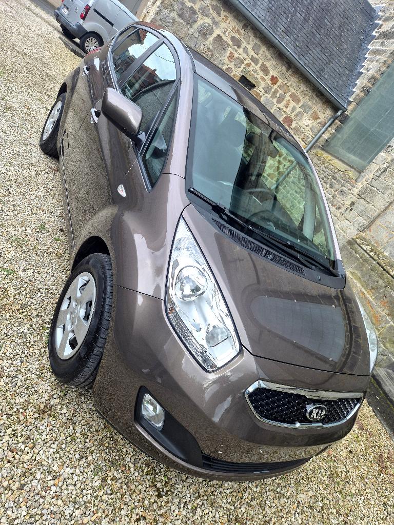 KIA VENGA 15000KM!!!!!!, Autos, Kia, Euro 5, Achat, Boîte manuelle, Entretenue par le concessionnaire