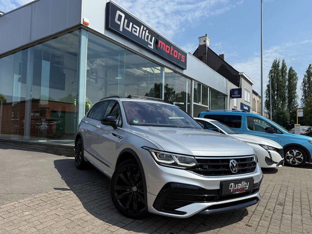 Volkswagen Tiguan Tiguan 2.0 TDI SCR 4Motion R-Line Business, Auto's, Automaat, 173 g/km, Gebruikt, 4 cilinders
