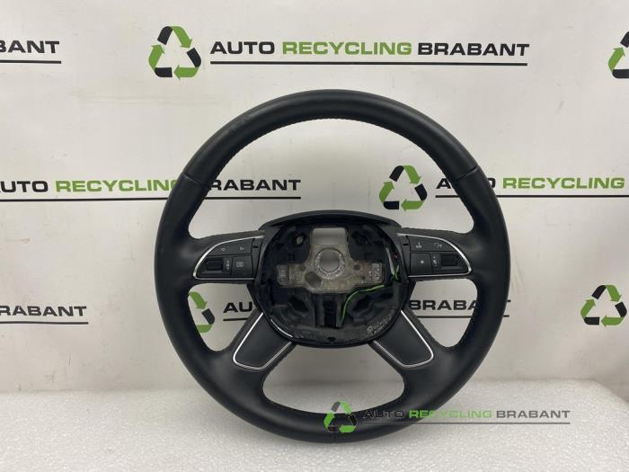Volant d'un Audi Q3, -, 3 mois de garantie, Utilisé, -