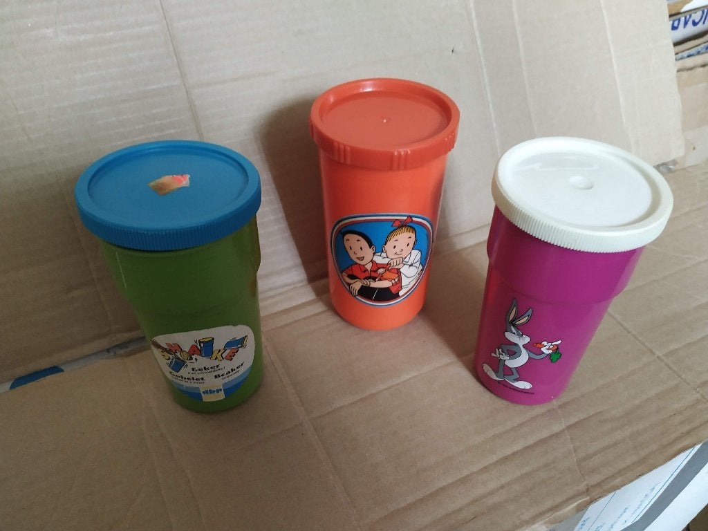 kinderbekertjes met deksel pvc nieuw uit te kiezen, Enfants & Bébés, Aliments pour bébé & Accessoires, Enlèvement ou Envoi