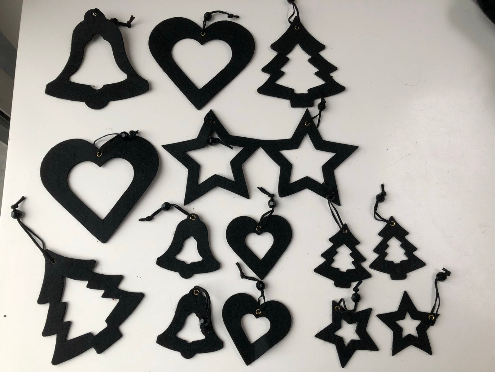 Kerst en kerstboom decoratie zwarte hangers, Ophalen, Zo goed als nieuw