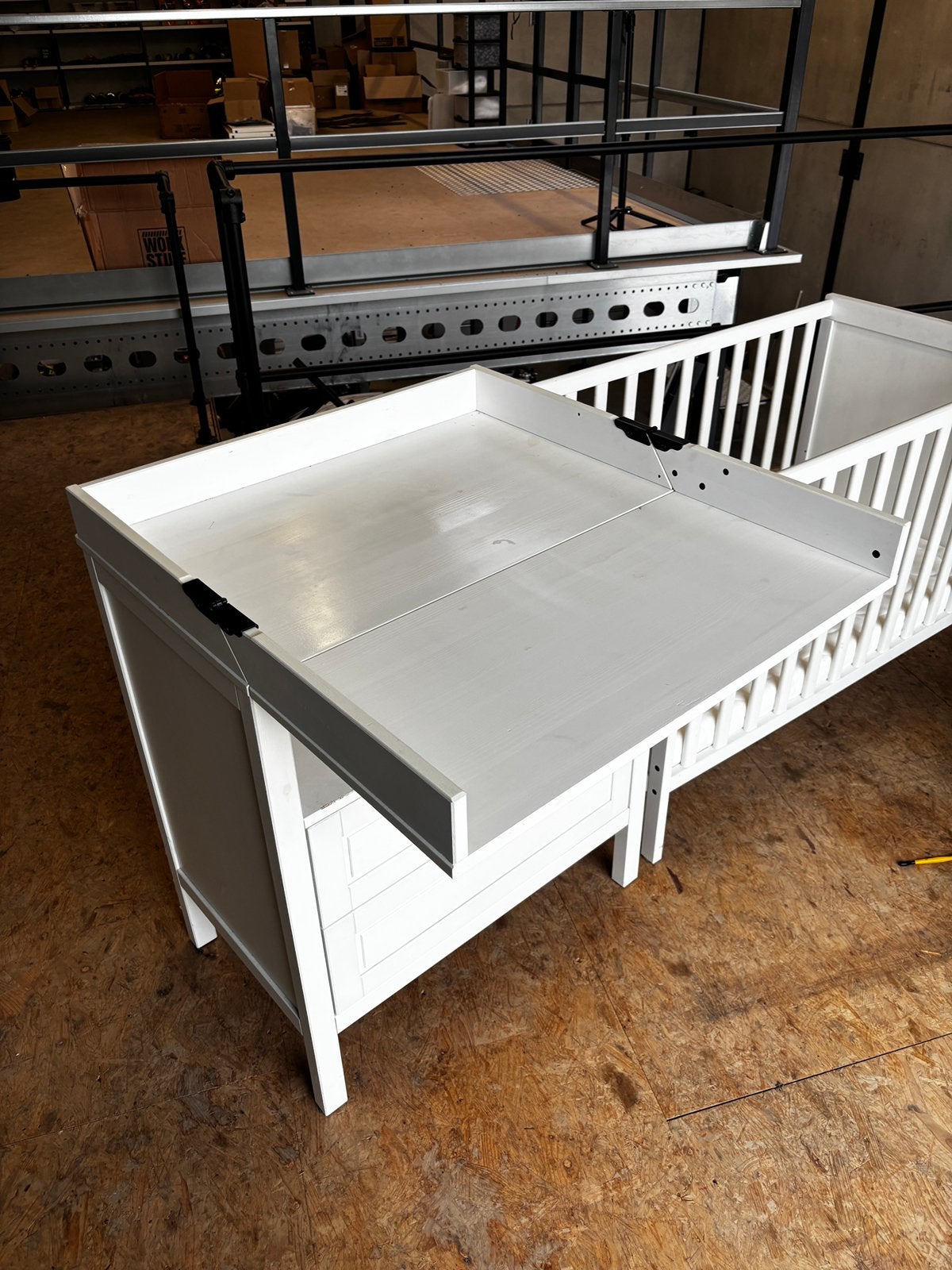 Babykamer commode verschoontafel 2 lades, Ophalen, Zo goed als nieuw, Commode